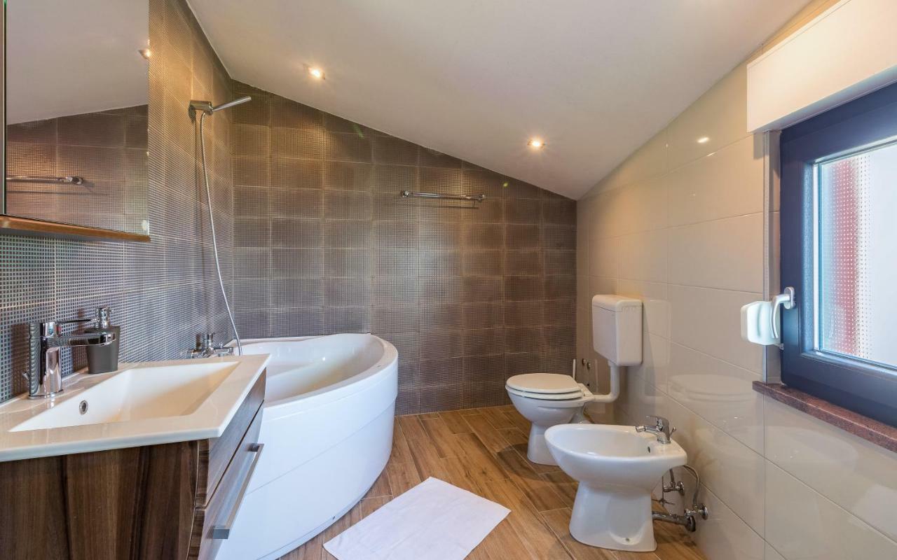 Apartmani Kazun - App 4 - Ferienhaus Fažana Extérieur photo